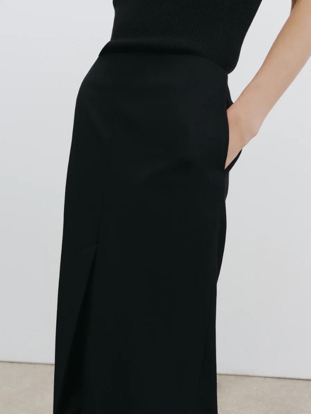Nili Lohtan Mariha Wool Skirt, Size 6